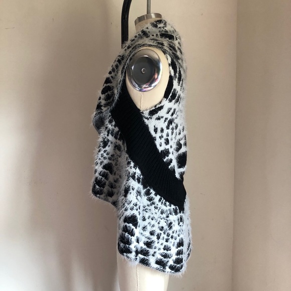 NWT Liquid Sweater Vest Cardigan Sioni - Picture 2 of 4